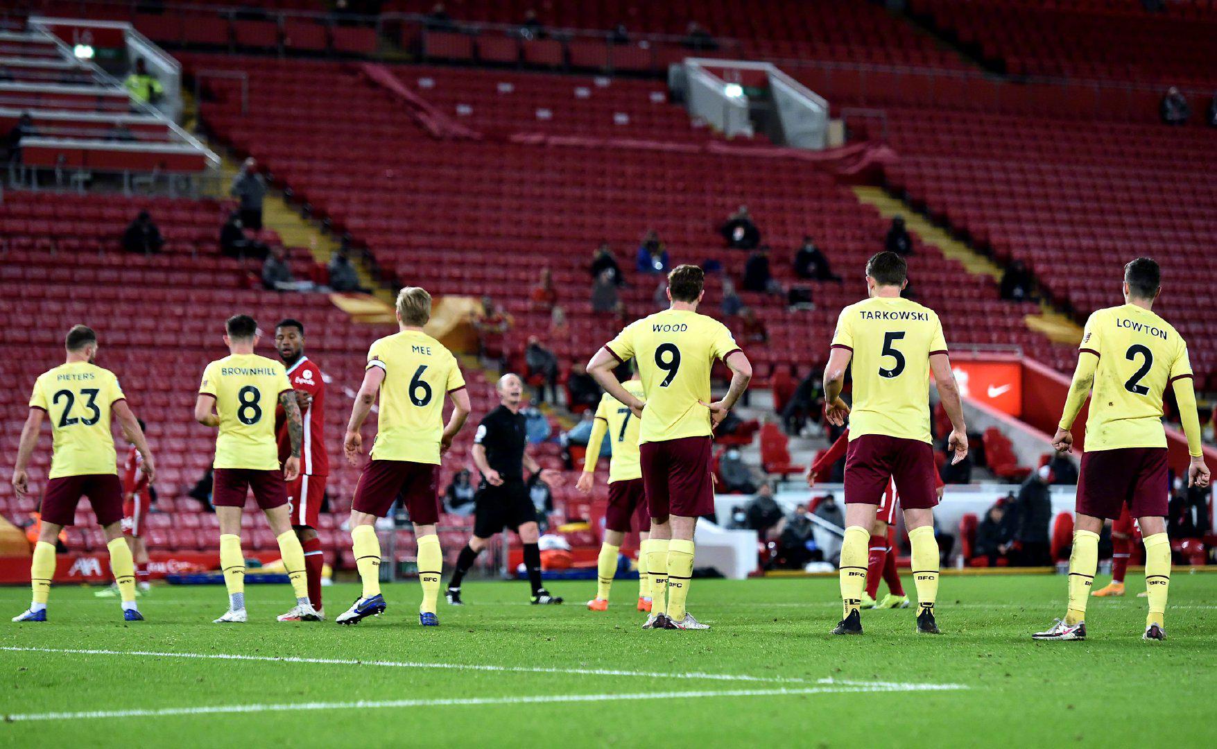 己在场上干 己在场上干